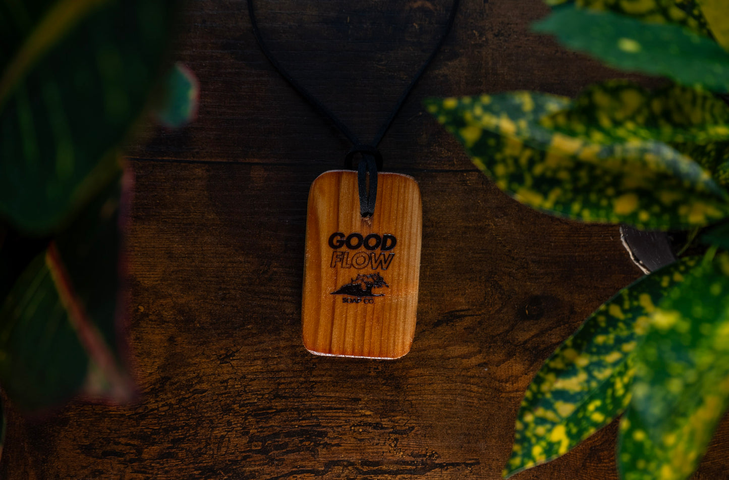 Good Flow Soap co. Handmade Cedar Wood Air Freshener - Natural Vanilla,Sandalwood & Sweet Florida orange Scent