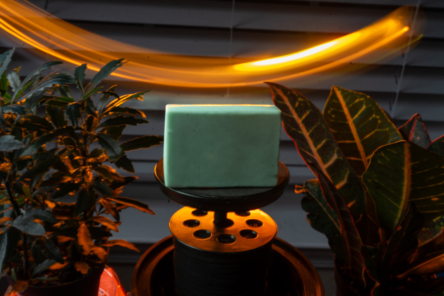 BREATHE DEEP BAR eucalyptus, tea tree and peppermint